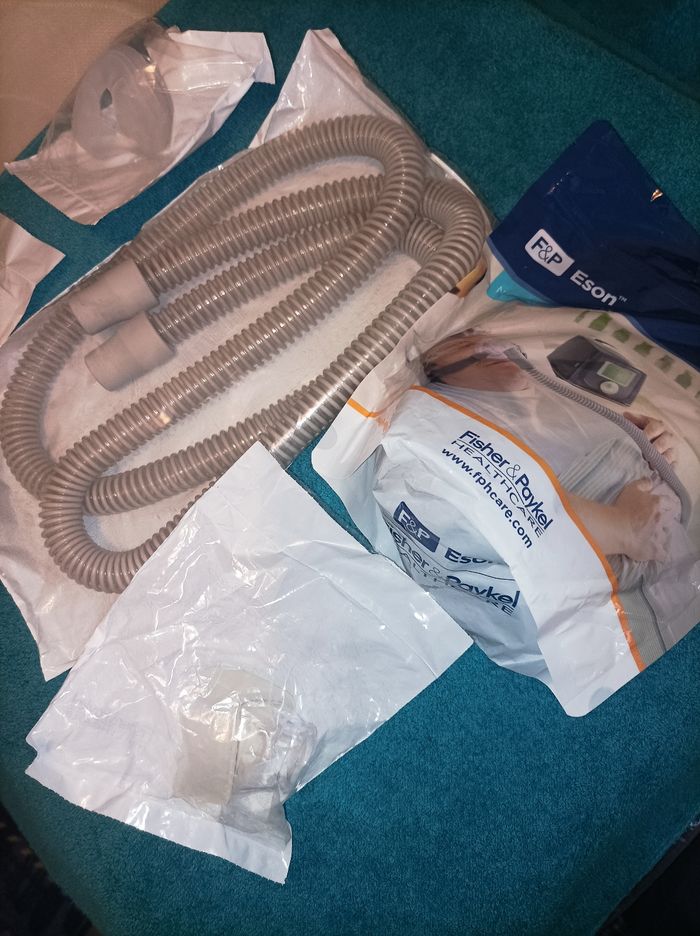 Masque Facial pour l'apnée du sommeil avec 2 Bulles Nasal,1 Tube neuf avec emballage d'origine complet Taille L - photo numéro 10