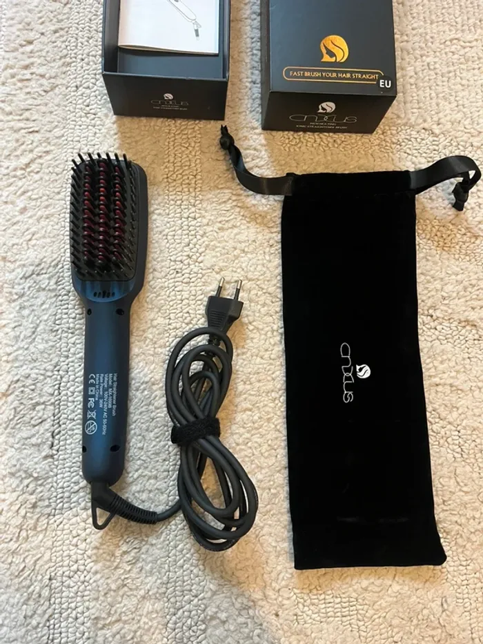 Brosse lissante CNXUS - parfait état - photo numéro 3