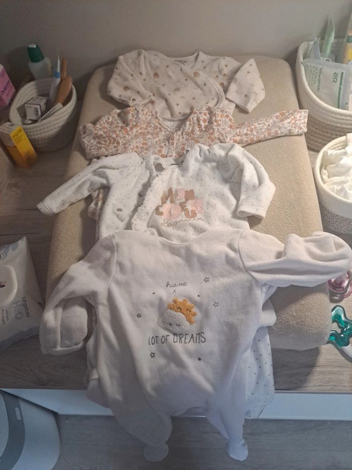 Lot 4 pyjama 9 mois