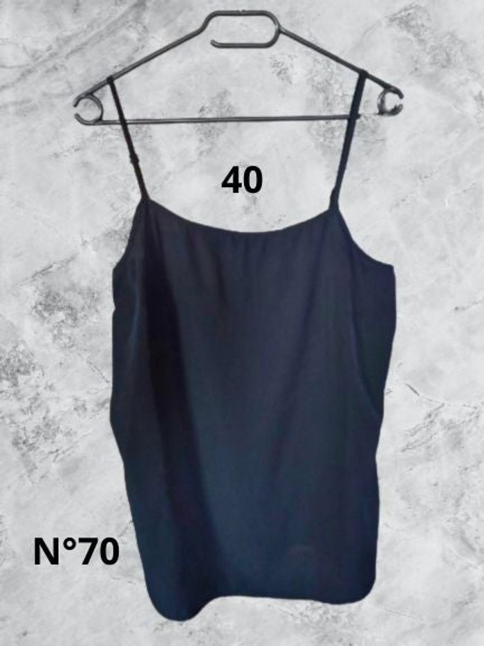 N°70 Haut noir T40. Promod.