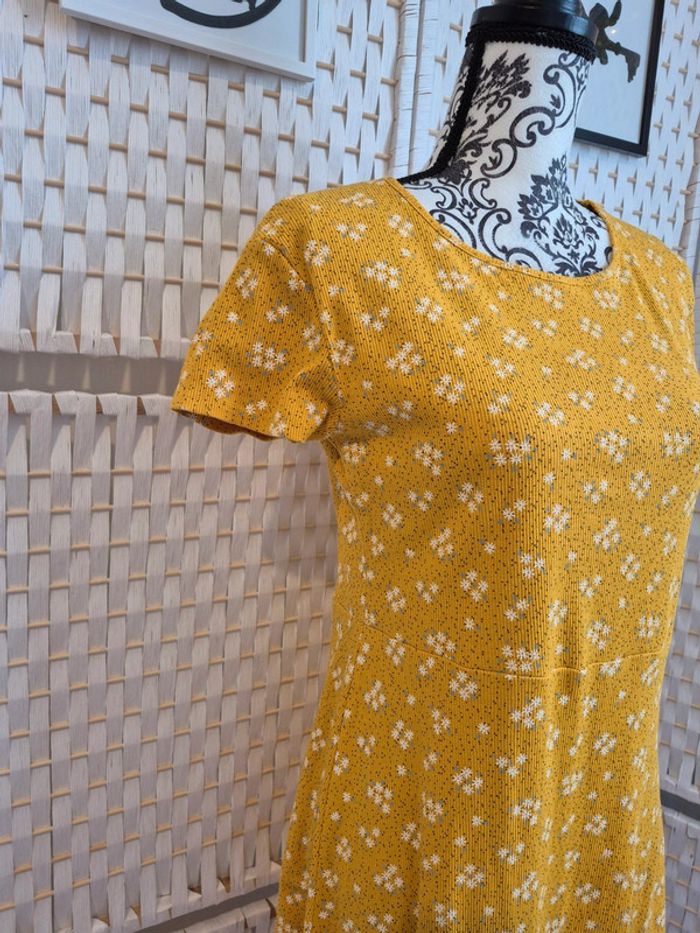 💕Jolie Robe jaune moutarde fleurie Inextenso fille T. 16 ans 💕 - photo numéro 6