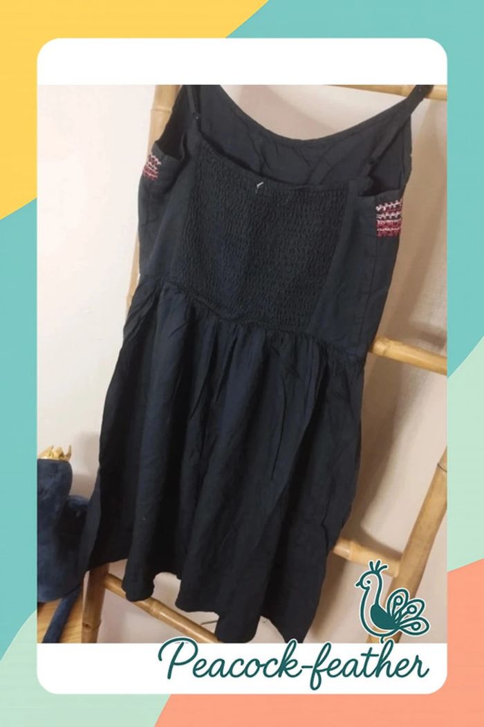 Robe noire et bordeaux 38 - photo numéro 6