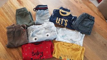 Lot vêtements garçon de taille 12 mois
