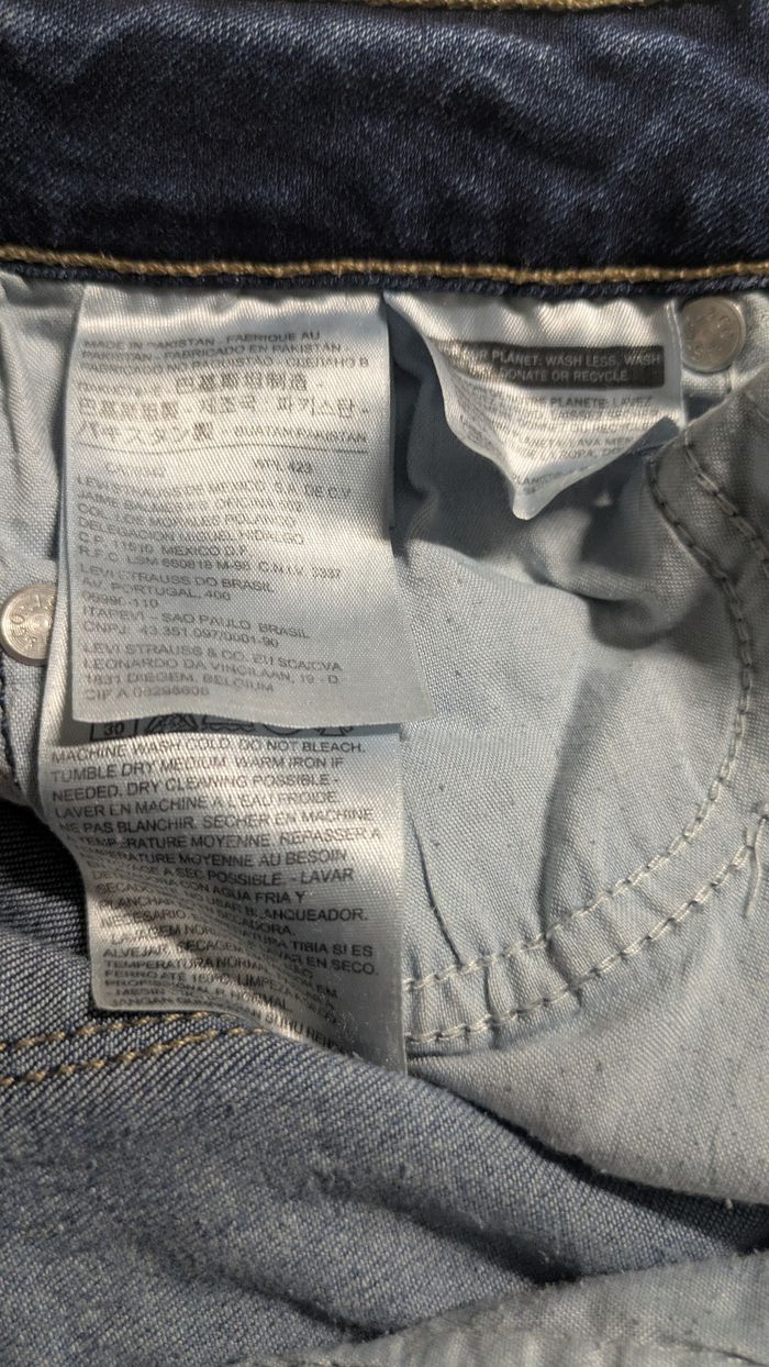 Jeans Levi's excellent état - photo numéro 4