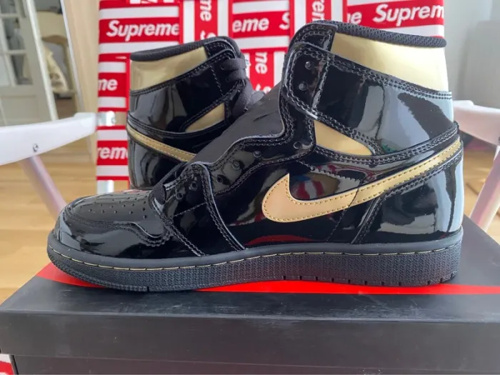 Jordan 1 retro high og black metallic gold - photo numéro 13