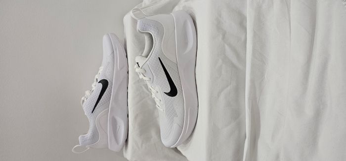 Baskets blanches femme Nike Wearallday taille 38.5