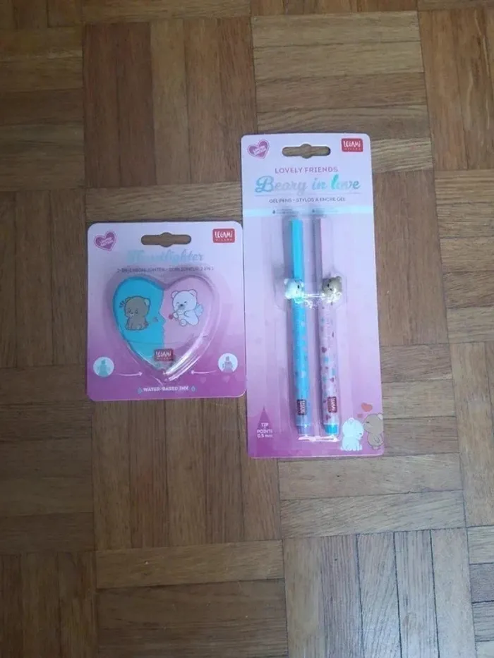 Lot legami saint Valentin neuf stylo + surligneur cœur Edition limité