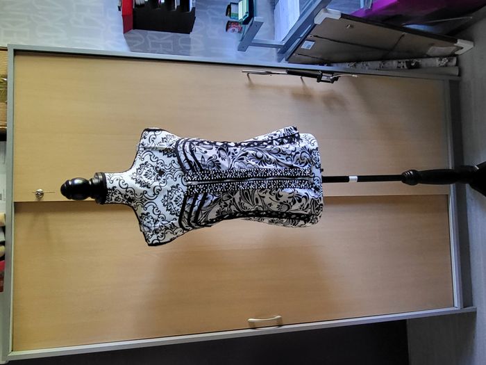 Haut "Collection" Taille L en bon état. - photo numéro 4