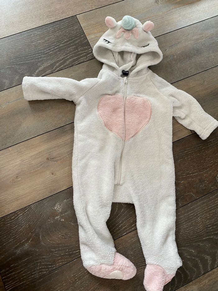 Combinaison surpyjama licorne Kiabi 6 mois