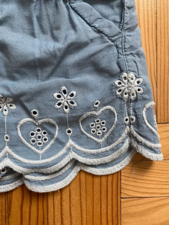 Short broderie anglaise - photo numéro 2
