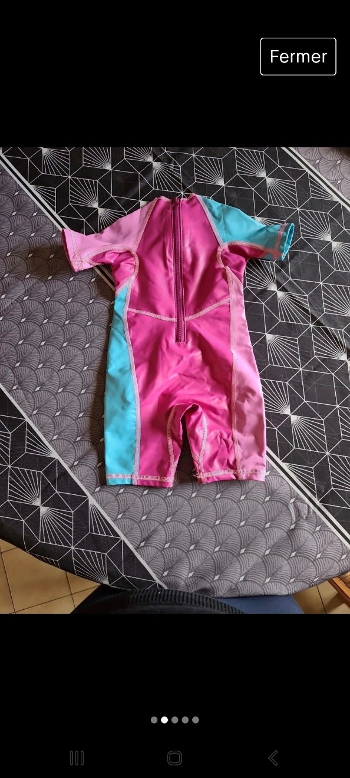 Maillot de bain taille 18 mois - photo numéro 2