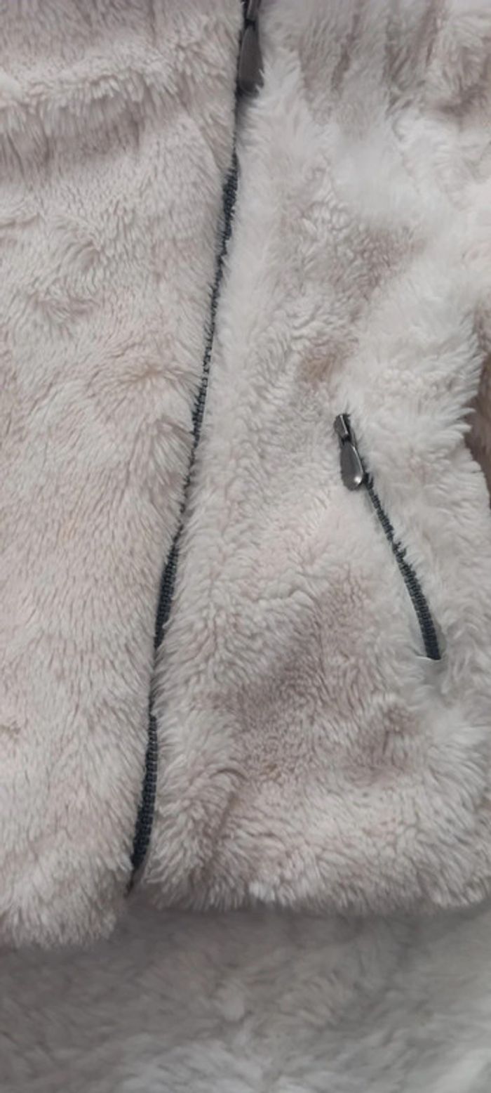 Veste fourrure 8ans - photo numéro 7