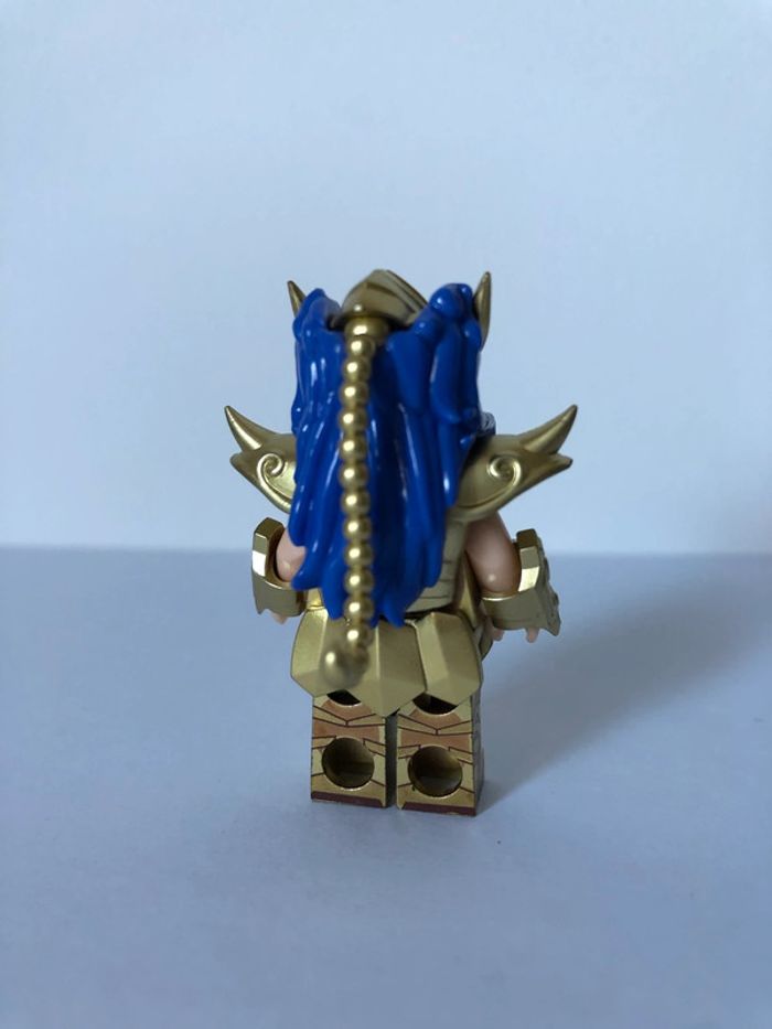 Figurine type lego Chevalier du Scorpion. Les chevaliers du zodiaque. Saint Seiya - photo numéro 3
