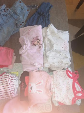Lot 1 mois fille