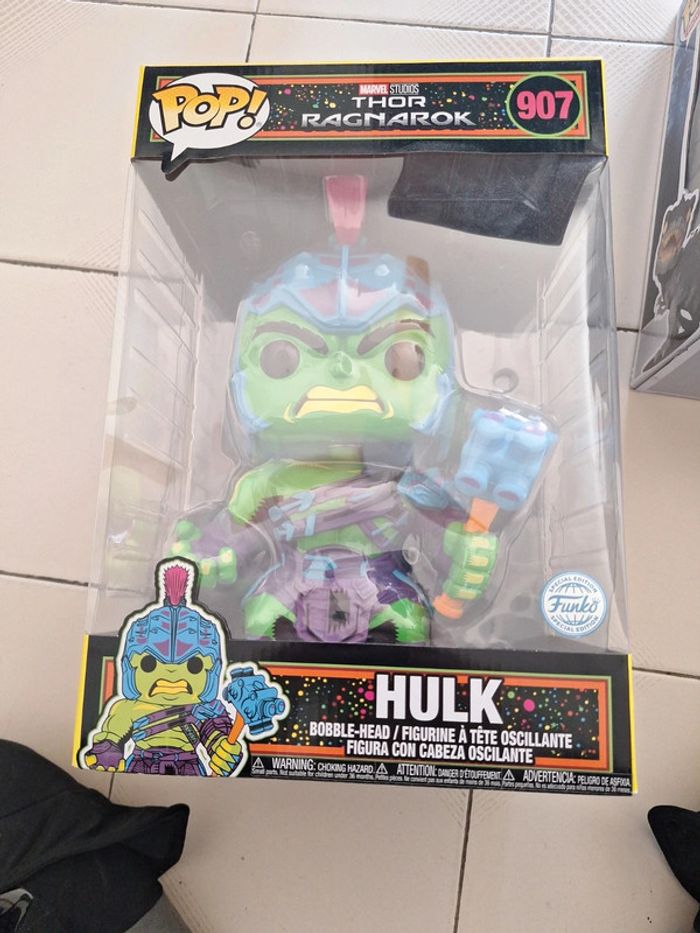Pop funko 
Hulk 907 dans thor ragnarok
Neuf sous emballage
