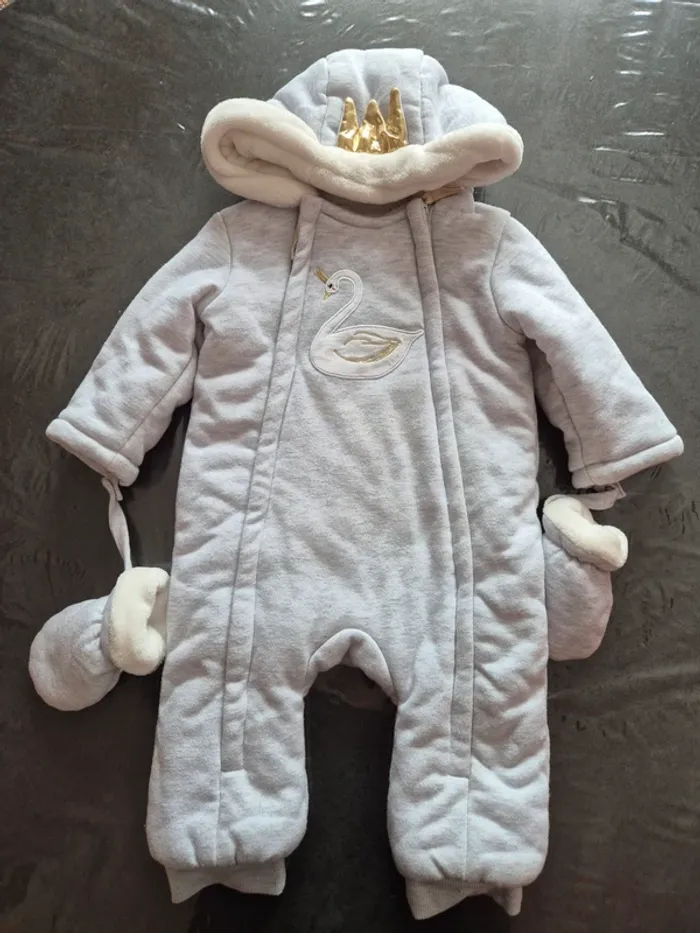 Doudoune grenouillère cygne hiver bébé fille