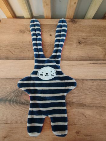 Lapin catimini marine et rouge 