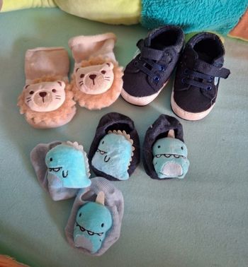 Lot chaussettes chaussures