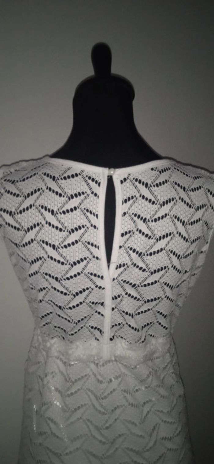 robe courte dentelle - photo numéro 2