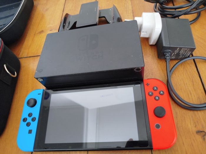 Console Nintendo Switch - photo numéro 6