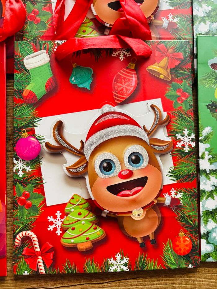 8 Sacs de Noël + 8 Papiers de Soie + 8 Cartes de Vœux - photo numéro 7
