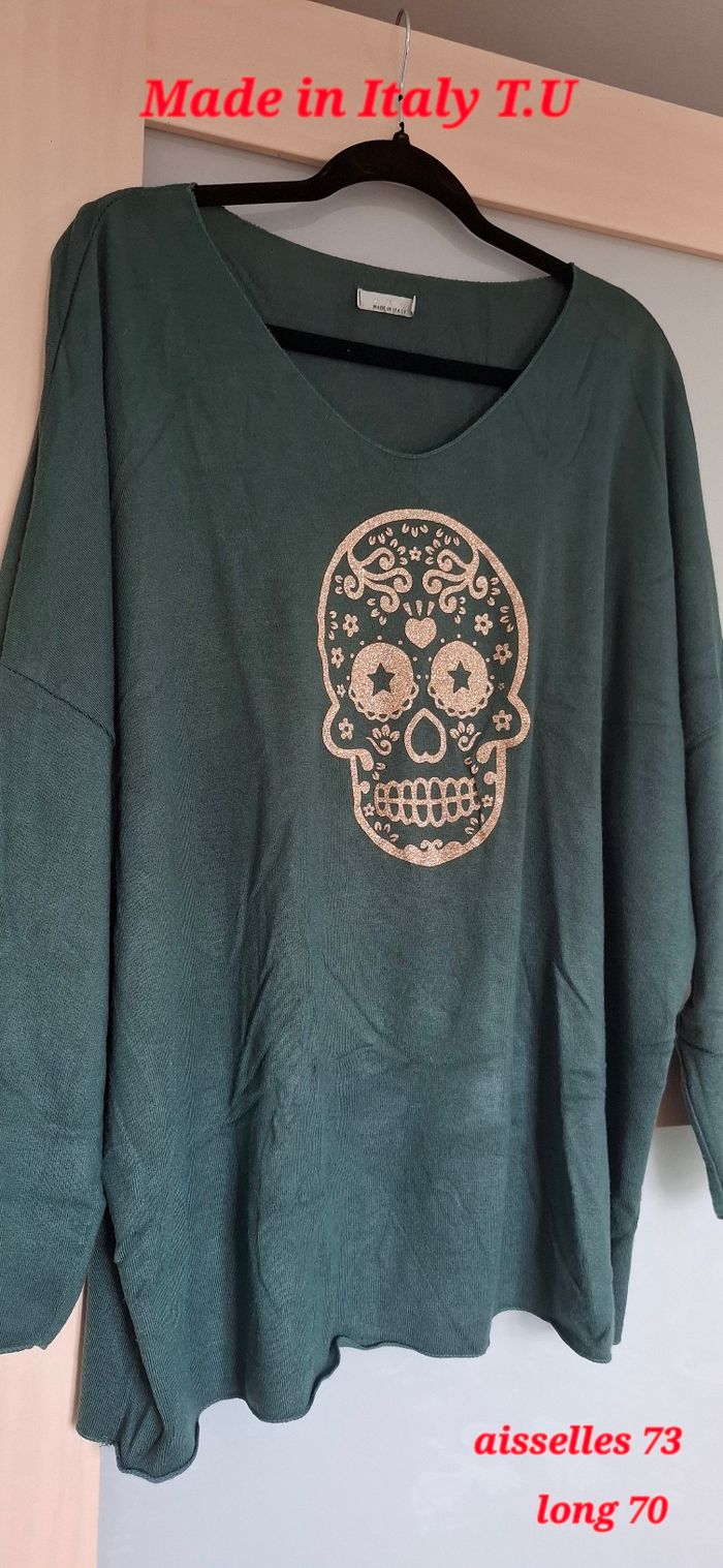 Pull léger tête de mort