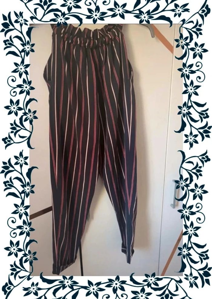Pantalon très bon état Pull & Bear taille S - photo numéro 3