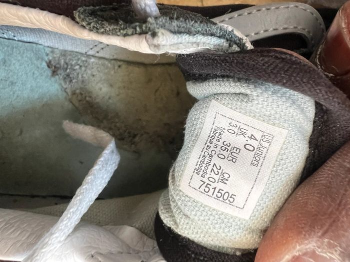 Vans 35 bon état avec ses imperfections - photo numéro 4