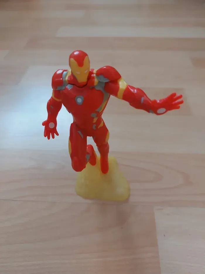 Figurine super héros - photo numéro 2