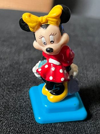 Minnie figurine