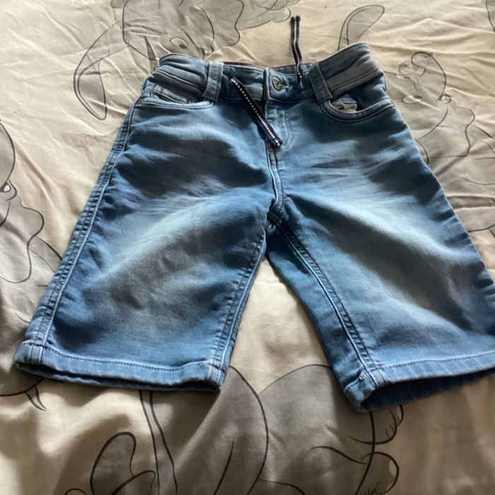 Short en jeans 7/8ans