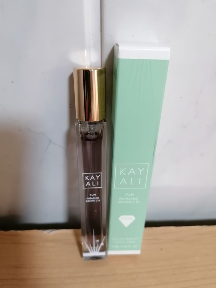 Parfum kayali pistachio gelato 10 ml neuf