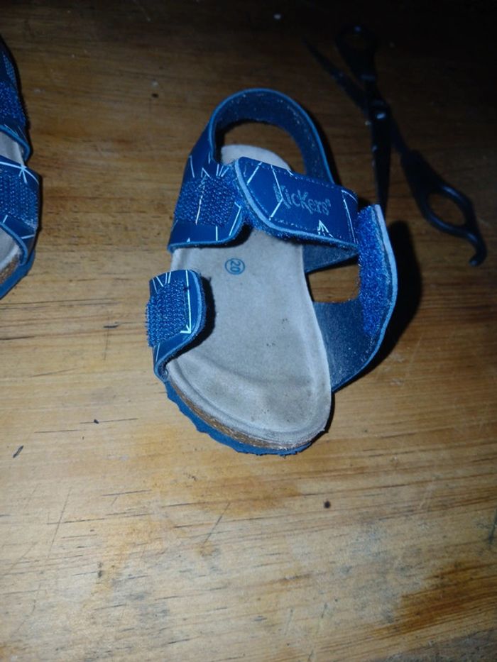 Claquettes /sandales bébé kickers - photo numéro 9