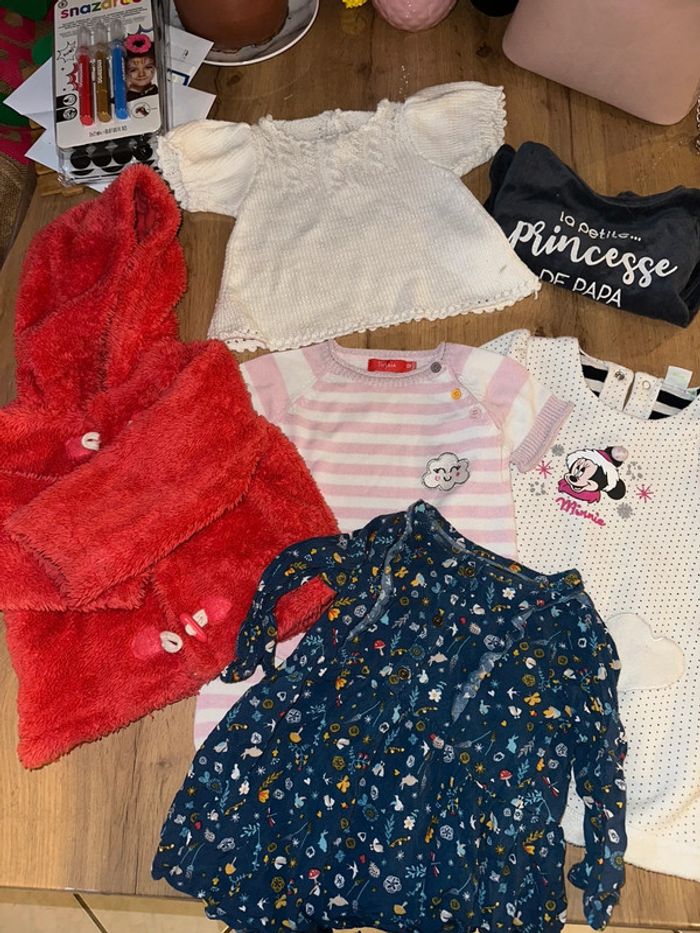 Lot 12mois fille