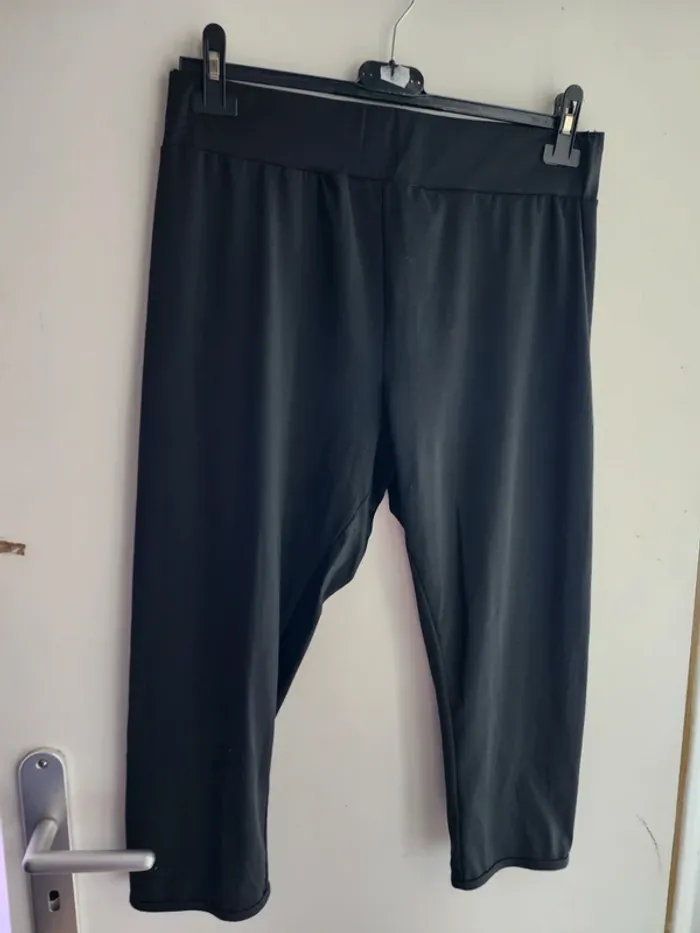 Legging court femme taille 0XL (44-46) - shein- neuf jamais porté