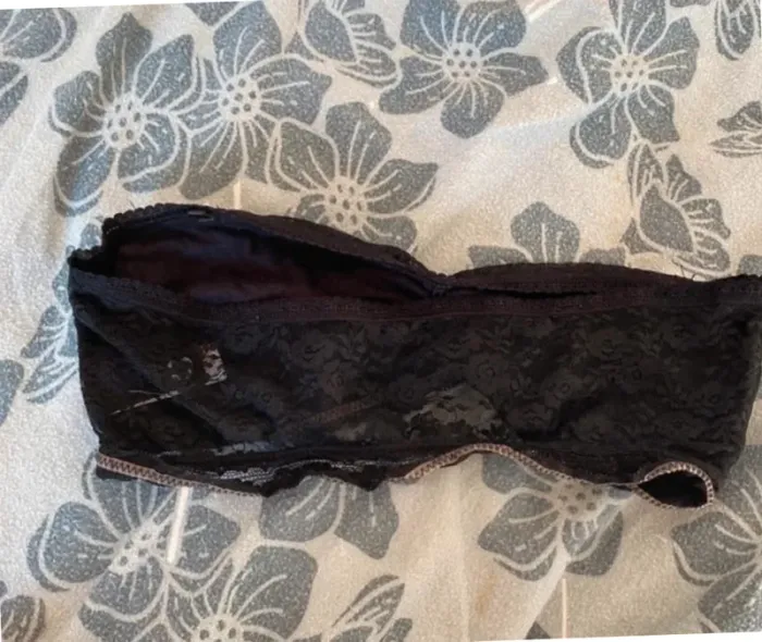 Soutien gorge brassière sans bretelles bandeau noir dentelle - photo numéro 3
