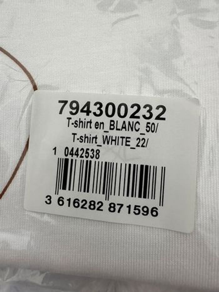 T-shirt avec strass bleus - photo numéro 3