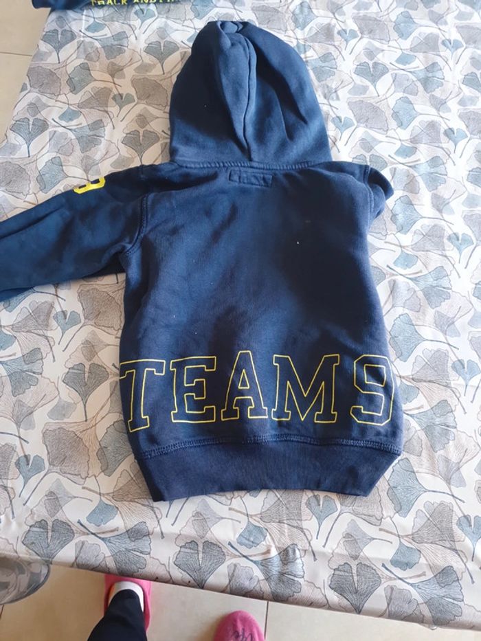 Pull à capuche - photo numéro 2