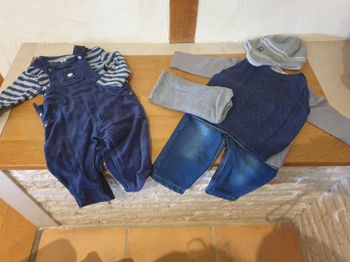 Lot de deux ensembles hiver 6 mois