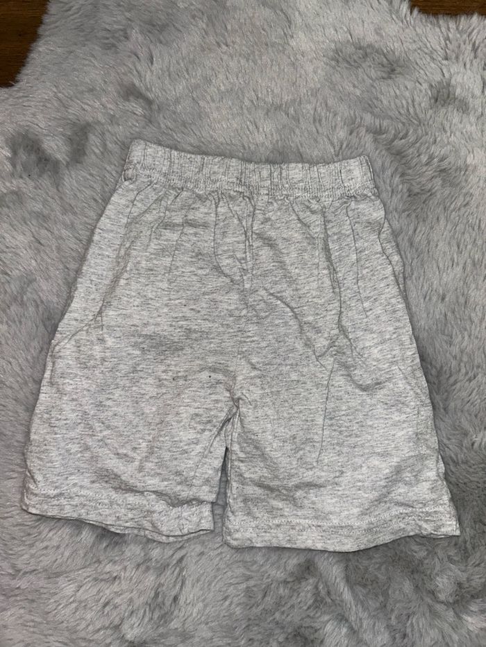 Lot de 3 shorts léger - 2/3 ans - Différentes marques - photo numéro 2