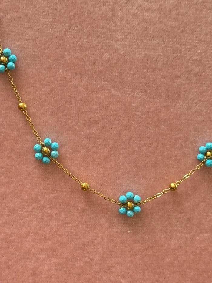 Collier chaînes petites boules  fleurs perles turquoises acier inoxydable or - photo numéro 8