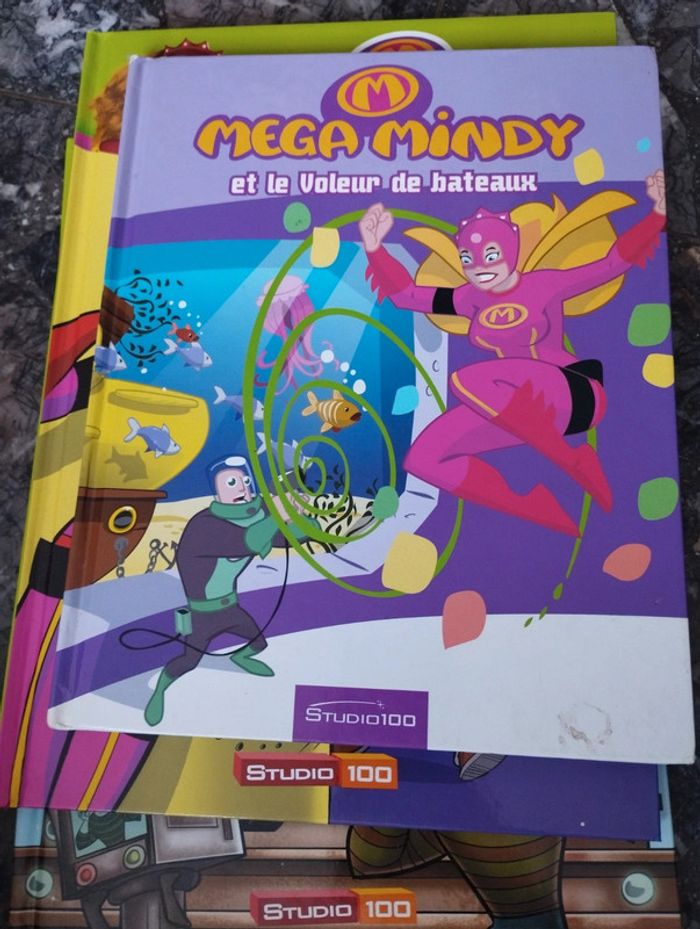 4 livres mega mindy - photo numéro 4