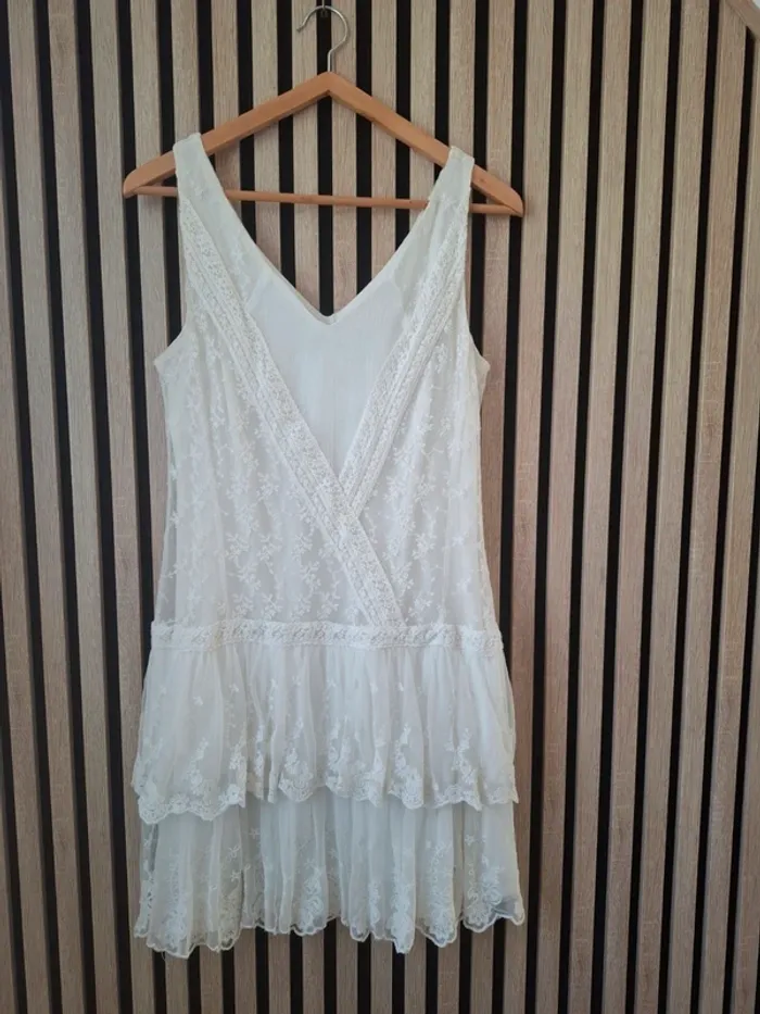 Superbe robe crème bohème à volants brodé T 40 - photo numéro 3