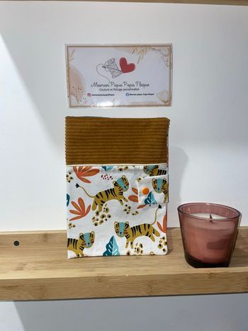 Protège carnet de santé fait main en velours clé & tissu à motifs animaux