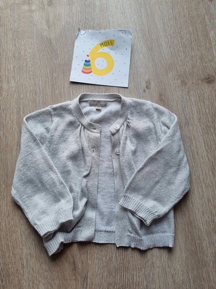 Lot 4 gilets / 6 mois - photo numéro 2