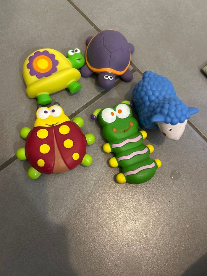 Lot jouets bain bébé