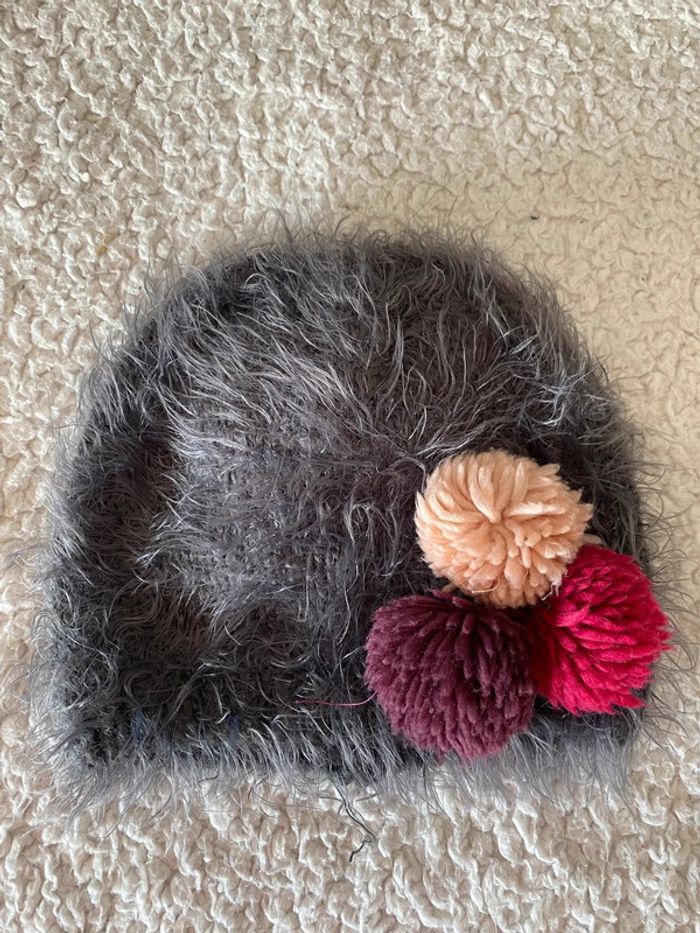 Bonnet gris à pompons Verbaudet 2/3 ans