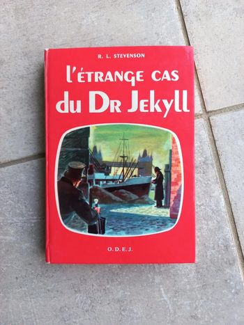 Livre l'étrange cas du Dr Jekyll, R L Stevenson