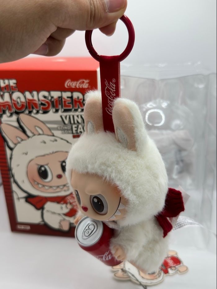 Labubu the monsters vinyl blindbox coca cola canette - photo numéro 2