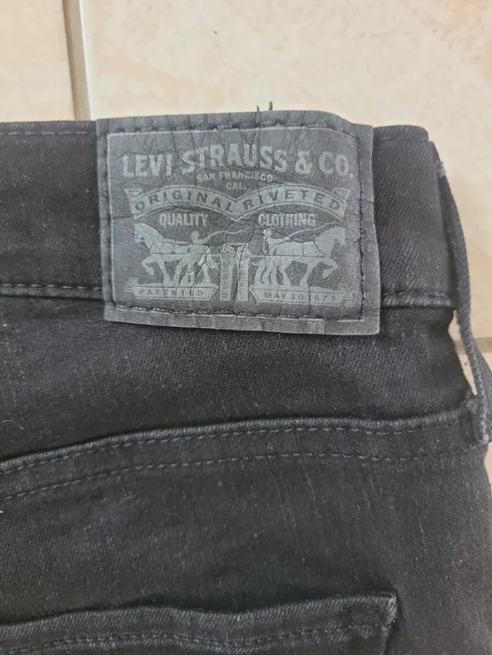 Jean super skinny taille 28 ou 38 Levi strauss - photo numéro 5